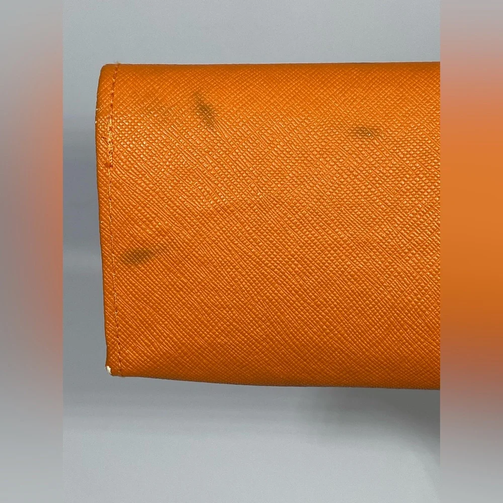 🔴 Tory Burch Sunglasses Case Orange with gold logo magnetic closure